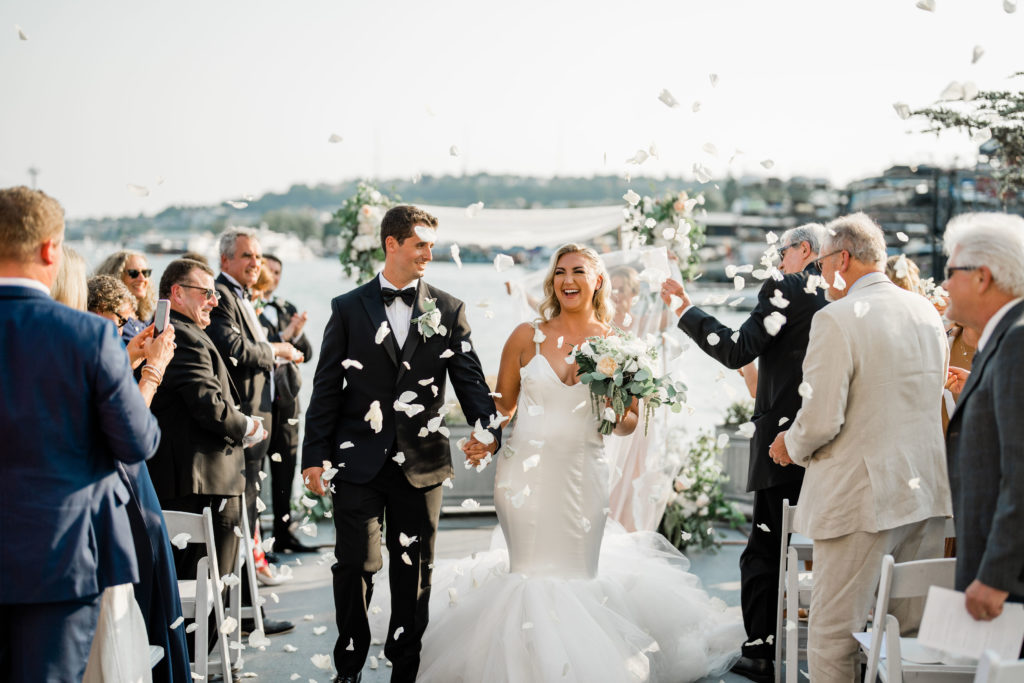 Seattle wedding photographer captures first kiss