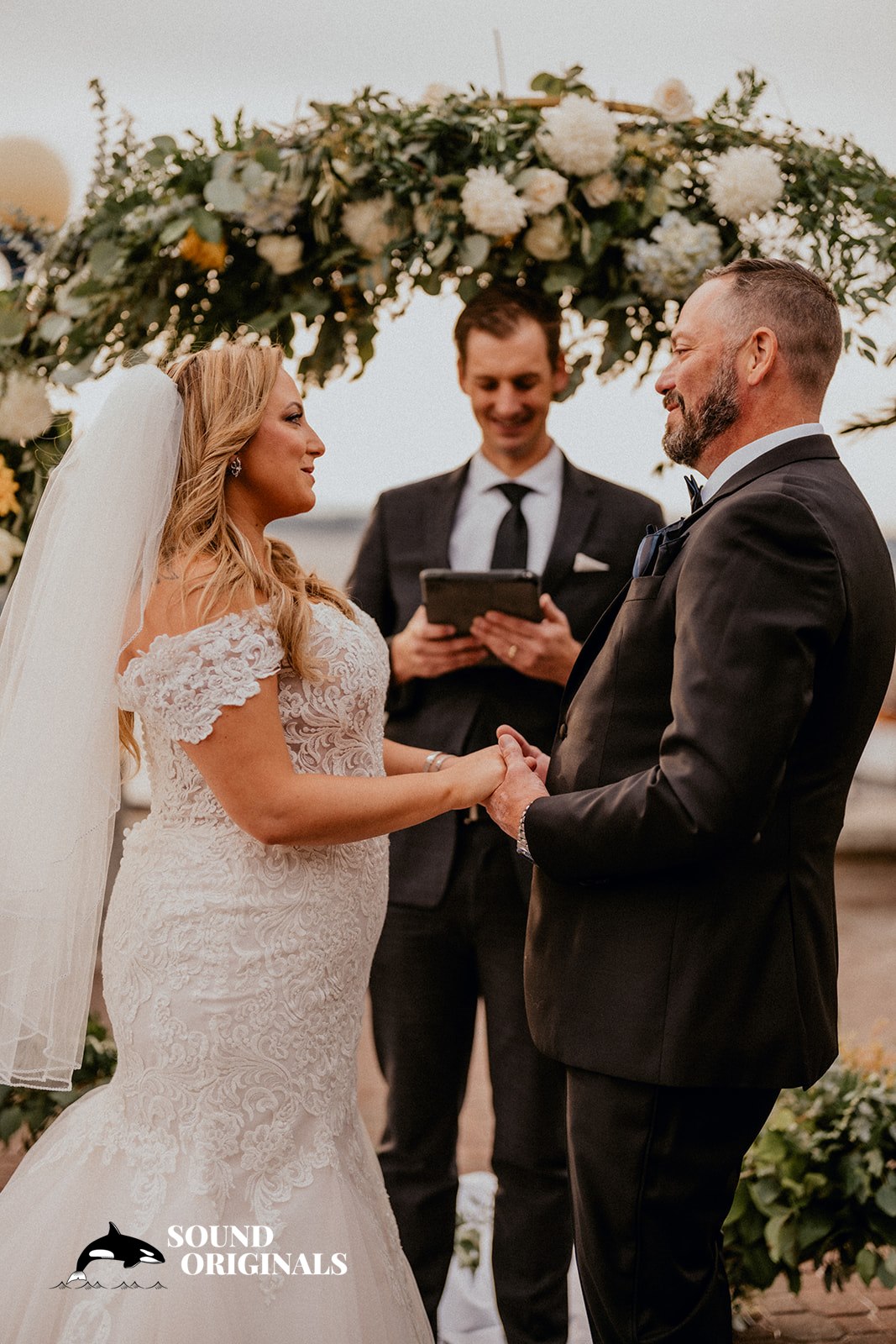 seattle wedding photographer - lorrie & phineas