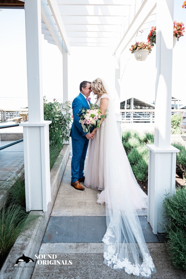 Edmonds Yacht Club Wedding // Eric + Ingrid